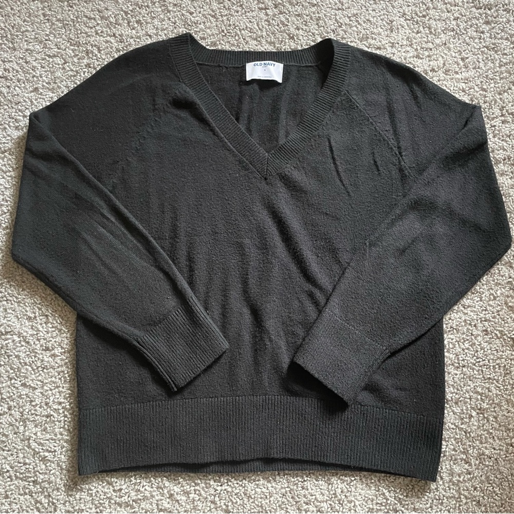 Old Navy V-Neck Sweater